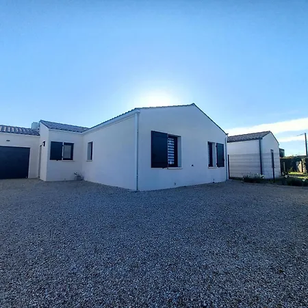 Palais Sur - Belles Prestations Avec Un Terrain De Petanque - Wifi *